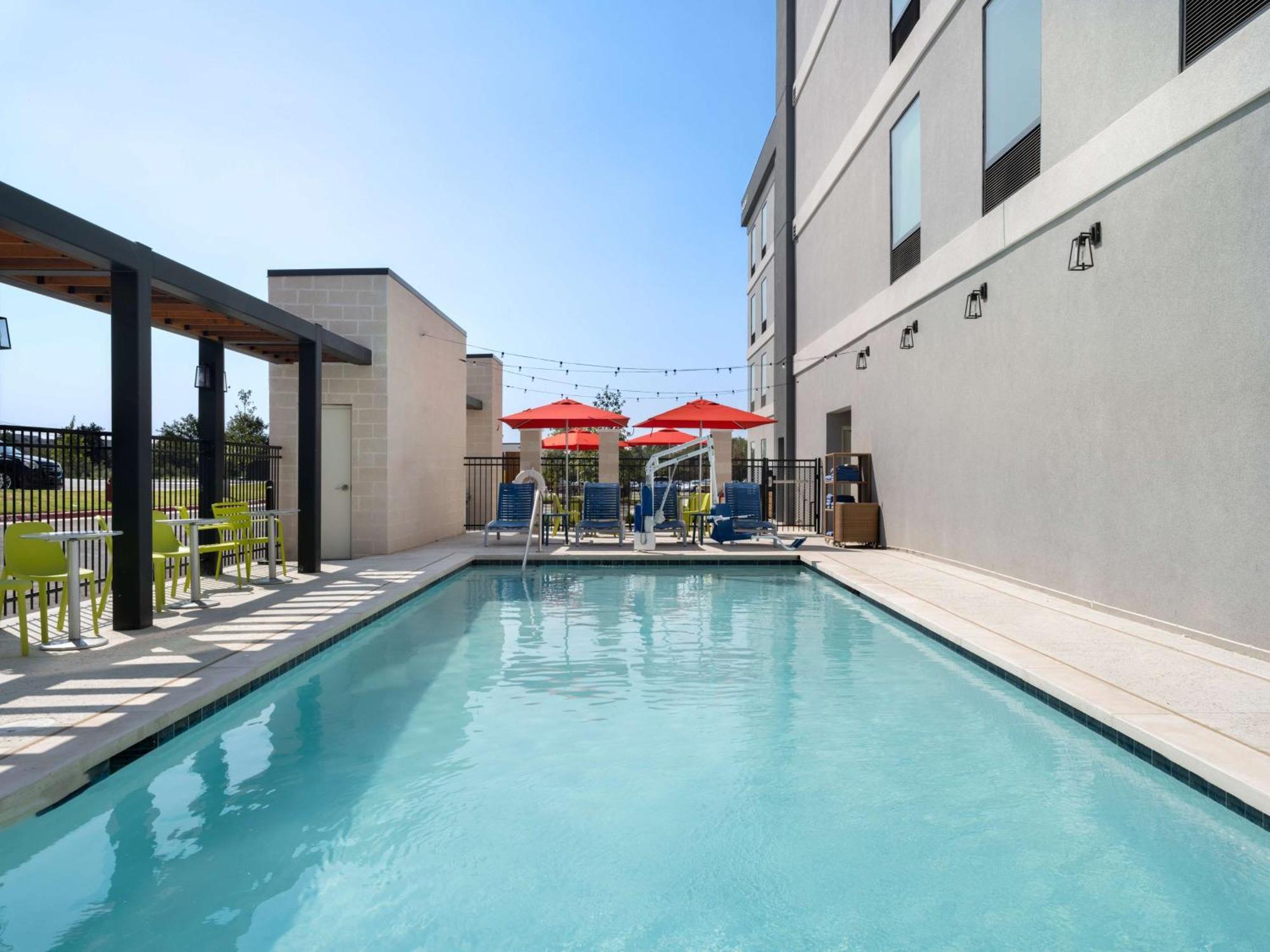 Home2 Suites By Hilton Round Rock Medical Center Exterior photo